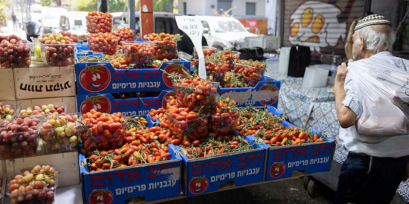 «Расплачиваться за это придется всем»: в Израиле дефицит помидоров