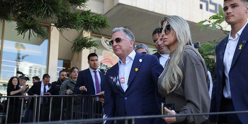 «Катаргейт-2»? Пока Стив Уиткофф вел переговоры с Катаром, его сын пытался привлечь миллиардные инвестиции из этой страны — NYT