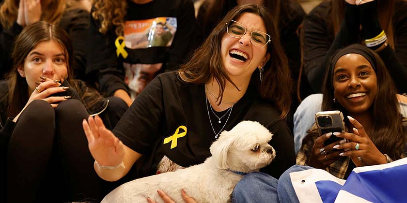 Родные заложника Элии Коэна узнали, что его вернут живым в субботу