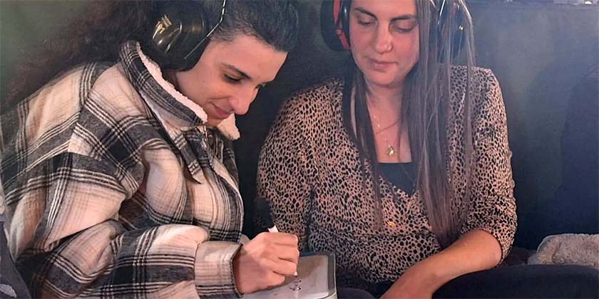 Отец освобожденной заложницы Арбель Йехуд зачитал ее обращение в кнессете