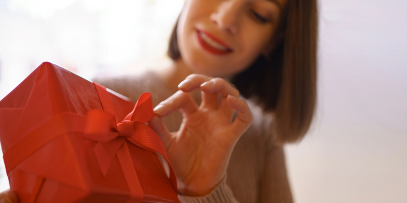 «Скажи, кто твоя женщина, и мы скажем, что ей дарить»