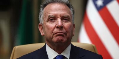 Иран пытается выиграть время? Глава МИД связался со Стивом Уиткоффом