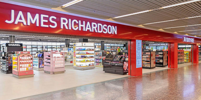 Тем, кто летает: открылся новый James Richardson Duty Free в Терминале 1