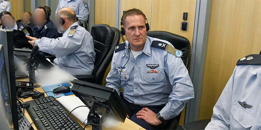 Командующий ВВС предостерегает резервистов от подписания письма против войны в Газе