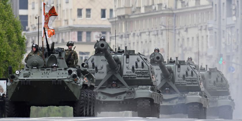 В Москве готовятся к параду Победы, пока война в Украине продолжается