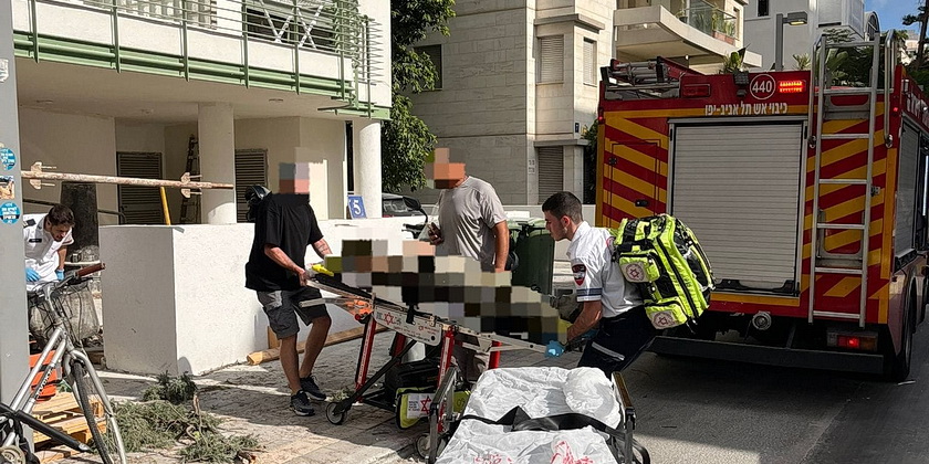 Найден рабочий, пропавший при обрушении строительных лесов в Тель-Авиве. Он погиб