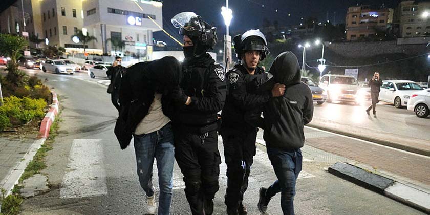 Полиция напала на заместителя мэра арабского города и задержала троих на антивоенной акции  