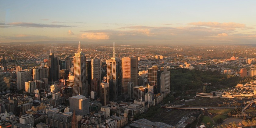 Предъявлены обвинения подозреваемому в шести актах вандализма против синагоги в Мельбурне