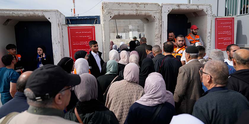 Больные палестинцы из Восточного Иерусалима надолго застревают на блокпостах