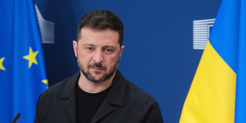 Глава МИД Венгрии написал в Facebook, что Зеленский сходит с ума от мадьярофобии