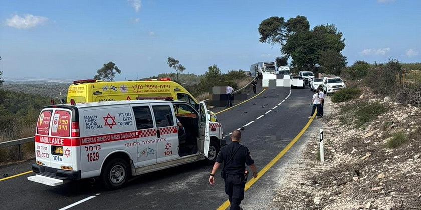Автомобиль столкнулся с мотоциклом на перекрестке Дамон. Мотоциклист погиб