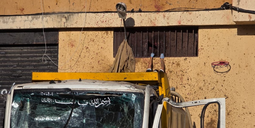 Израильский БПЛА атаковал две машины в Ливане — источники