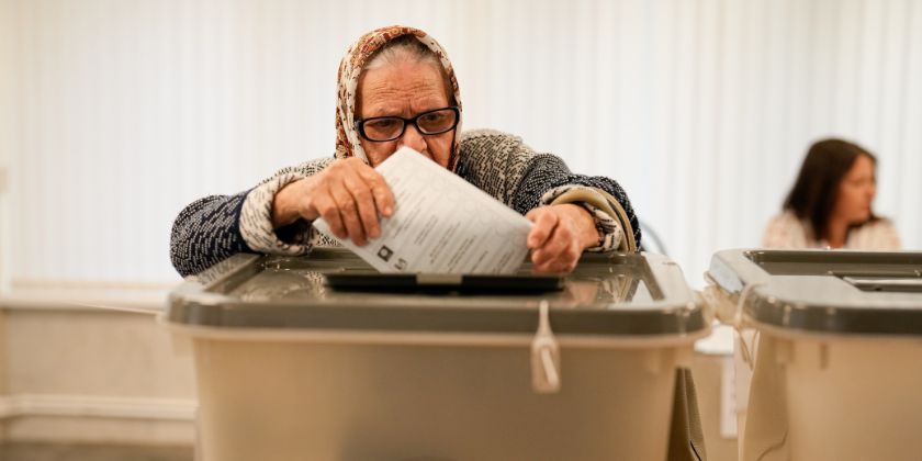 В Молдове начались выборы, Россию обвиняют во вмешательстве