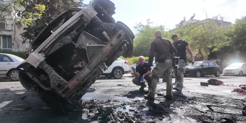 В Тель-Авиве взорвалась машина, возле Сдерота застрелена женщина