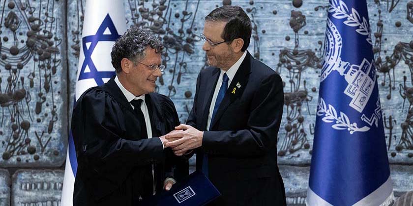 Герцог осудил изоляцию судебных лидеров — министры обрушились на него с нападками