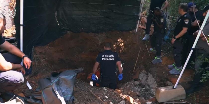 Женщину, пережившую Катастрофу, похоронили во дворе, чтобы получать за нее деньги