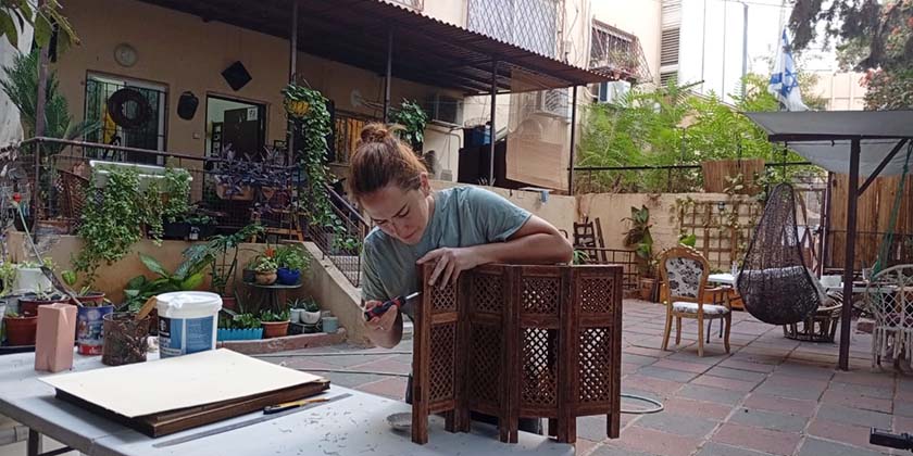 Второй шанс для дивана и стола: репатрианты в Хайфе запускают экологический проект