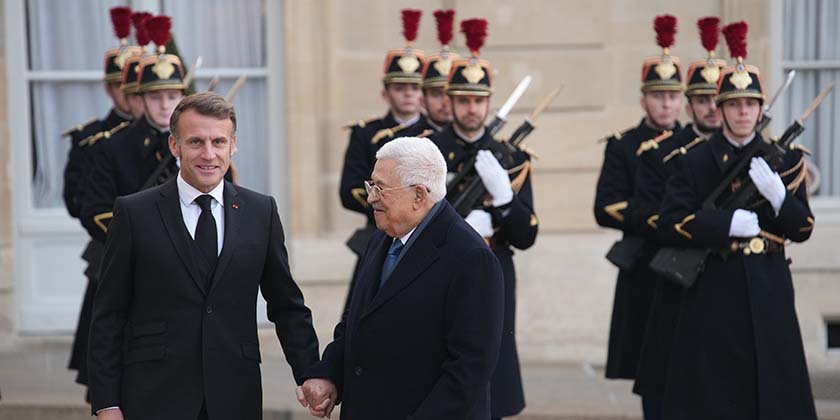 Макрон и Аббас создают франко-палестинский комитет по вопросам государственности