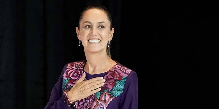 Президент Мексики подала жалобу в полицию после домогательства в толпе