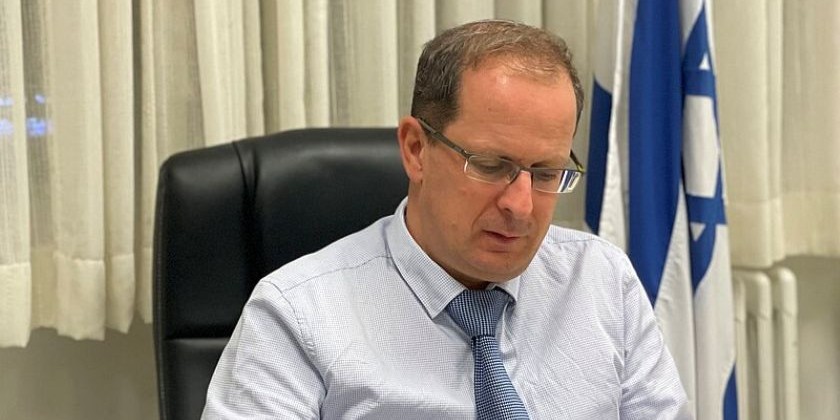 Один из кандидатов на должность военного прокурора — адвокат Раз Низри