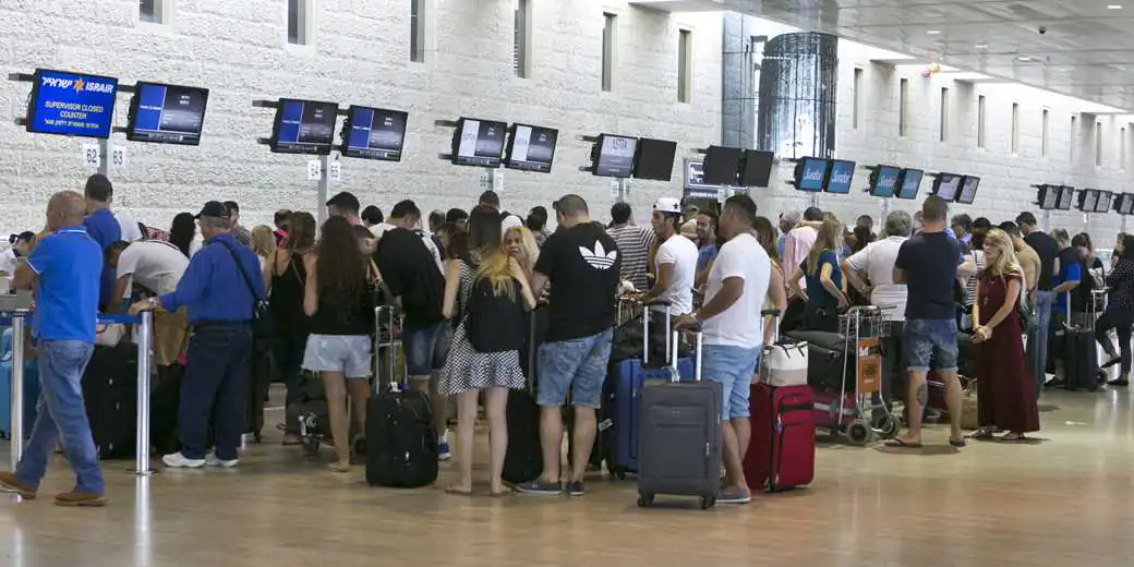 Израильский международный аэропорт возобновил работу