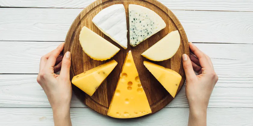 Что произойдет с вашим организмом, если есть слишком много сыра?