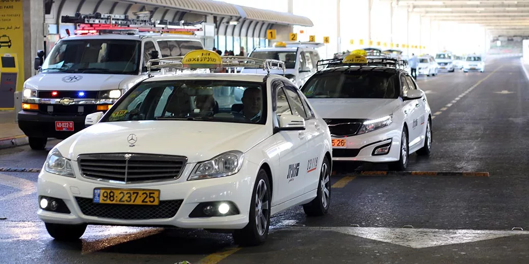 Протест таксистов «Бен-Гуриона» принес результаты: стоимость междугородних поездок на такси вырастет примерно на 20%