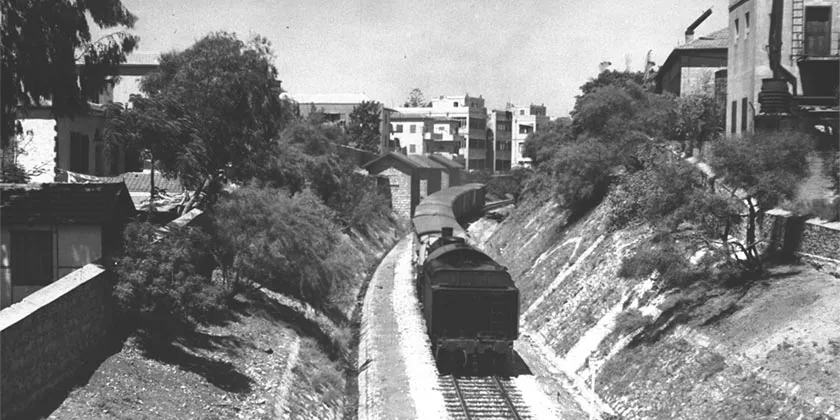 В Тель-Авиве создан новый парк на месте старой железной дороги