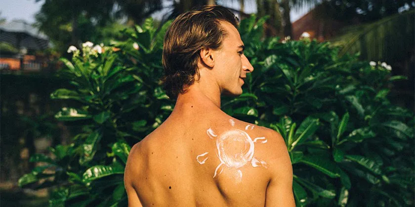 Почему возникают пигментные пятна на коже и что с ними делать?