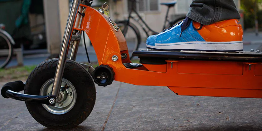 Заработала система регистрации электровелосипедов и электросамокатов для выдачи номерных знаков