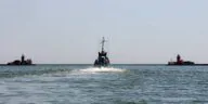 Русские военные корабли вошли в Красное море