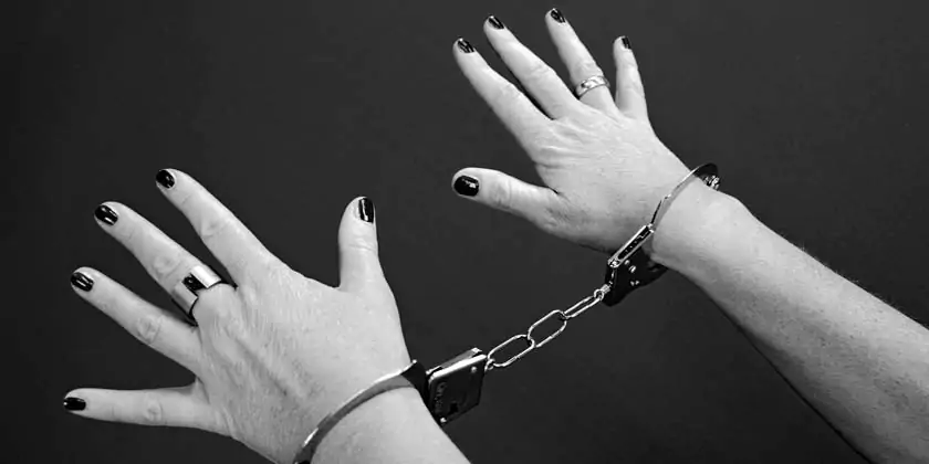 Воспитательницу подозревают в том, что она проломила череп 4-месячной девочке