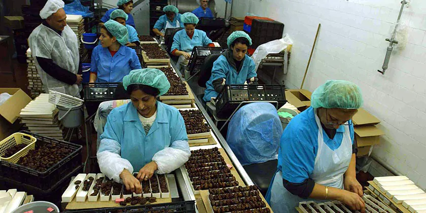 Женщин летом увольняют намного чаще, чем мужчин. Почему?