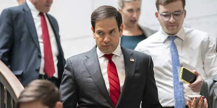 Сенаторы США о «мирном плане» Трампа по Украине: «Похоже, это было написано сначала на русском языке»