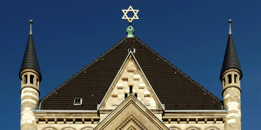 Подростки-исламисты готовили атаку на синагогу и рождественскую ярмарку