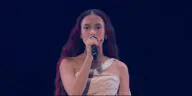 Эден Голан исполнила дисквалифицированную с «Евровидения» песню на митинге в Тель-Авиве (видео)
