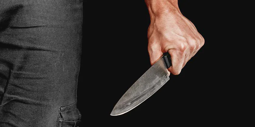 Из обвинения: порезал лицо водителю за то, что тот посигналил и не извинился