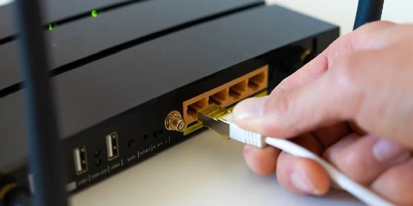 Иски против HOT и Yes: незаконно взимают плату за возврат оборудования