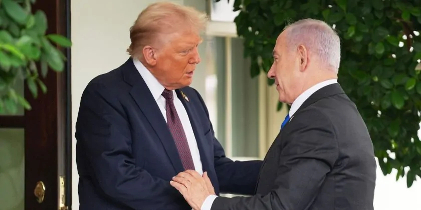 Нетаниягу побеседовал с Трампом, и тот пригласил его в Белый дом