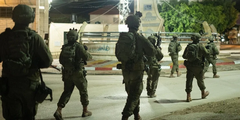 МАХАШ допрашивает бойца МАГАВа, застрелившего двоих палестинцев в Дженине