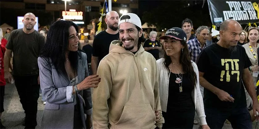 "Картина победы": Матан Цангаукер и Илана Грицевски обручились